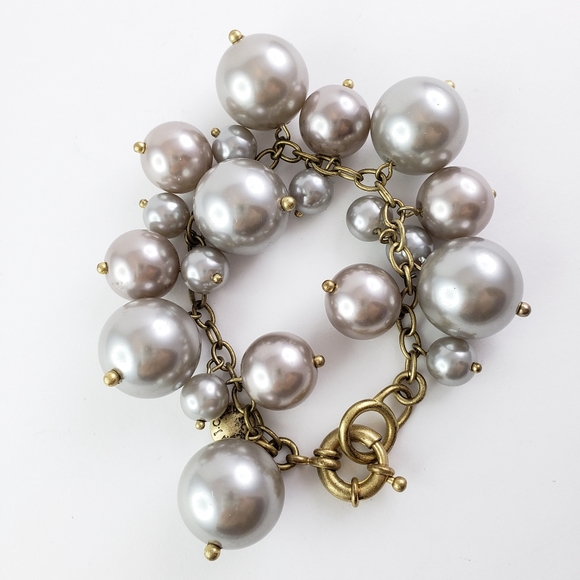 Not for sale - J. Crew Statement Bracelet Jumbo Pearls Grey - Picture 11 of 13